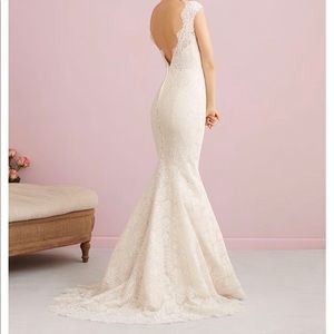 ALLURE BRIDALS ivory lace wedding dress